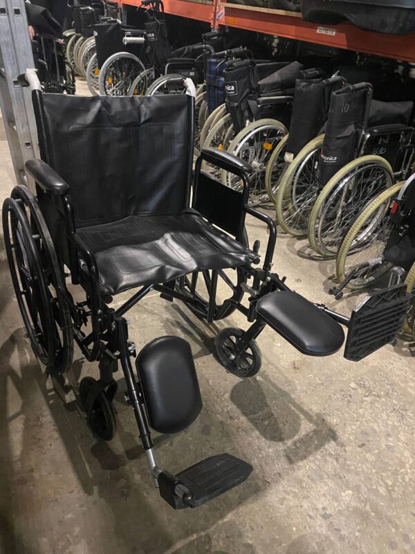 Инвалидное кресло складное, сиденье 51 см, опора голени, МЕГА-ОПТИМ 511В-51