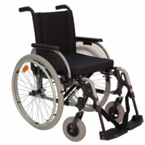 Инвалидное кресло складное, сиденье 45 см, подлокотники откидные, OTTOBOCK START 18"