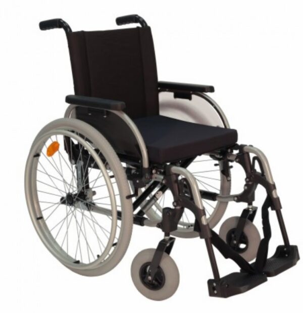 Инвалидное кресло складное, сиденье 45 см, подлокотники откидные, OTTOBOCK START 18"