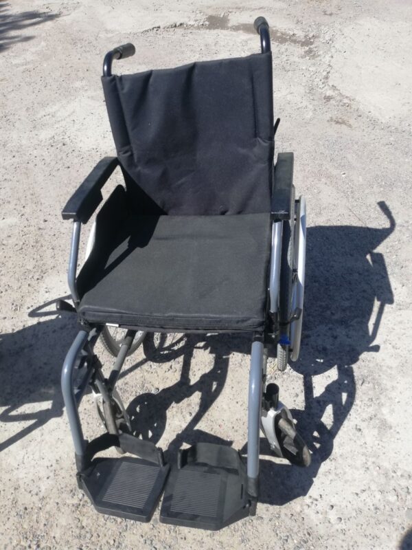 Инвалидное кресло складное, сиденье 43 см, спинка наклоняется, OMEGA LUXE 550 17"