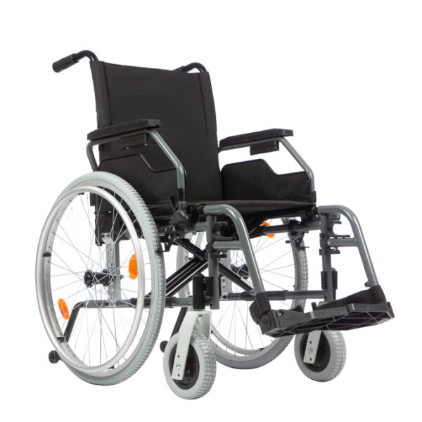 Инвалидное кресло складное, сиденье 41см, спинка регулируется по высоте, подлокотники откидные, ORTONICA Delux 590 16"